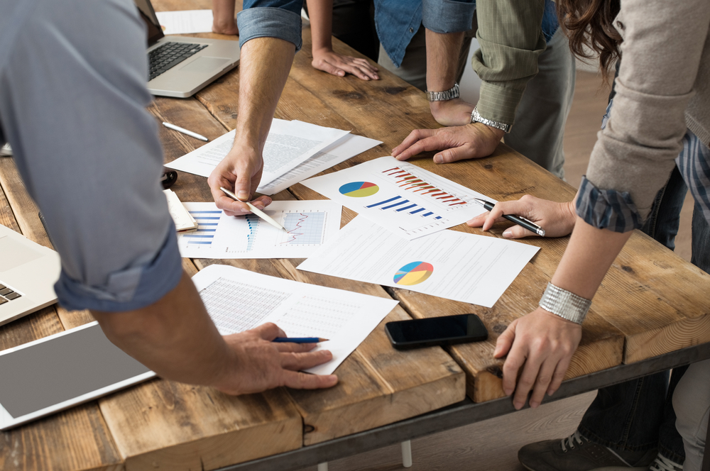 Presentasi GDP venture tentang industri digital Indonesia / Shutterstock