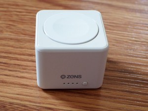 ZENS, Powerbank Berbentuk Kubus Mungil Untuk Apple Watch