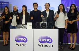 benq-cinehome-w1700-dan-cinepro-w11000h-proyektor-4k-uhd-hdr-kelas-bioskop-untuk-rumahan