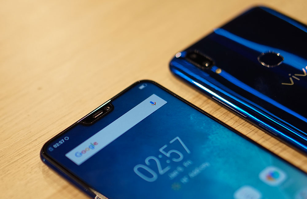 vivo-v9-tampil-ekspresif-dalam-balutan-warna-biru-1