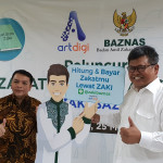 (ki-ka) CEO Artdigi Ari Lastina, Direktur Pemberdayaan Zakat & Wakaf Kementrian Agama RI Fuad Nasar dan Deputi BAZNAS Arifin Purwakananta saat peluncuran Zaki / Artdigi