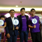 CEO dan Co-Founder Pundit Stickers Billy Shaw Susanto dan beberapa pengisi konten stiker dari berbagai kalangan / DailySocial