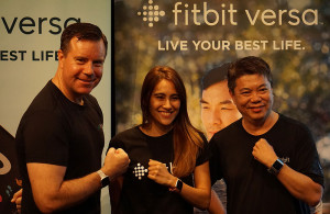 smartwatch-fitbit-versa-resmi-dirilis-1