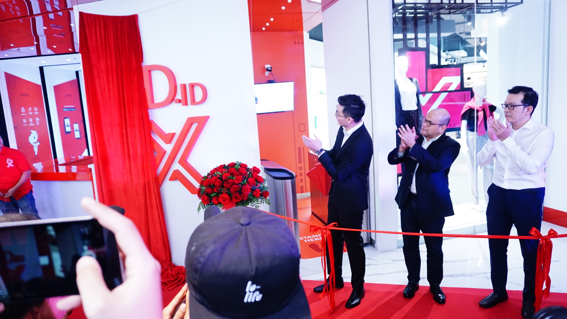 The launching of JD.ID X retail in Jakarta / JD.ID