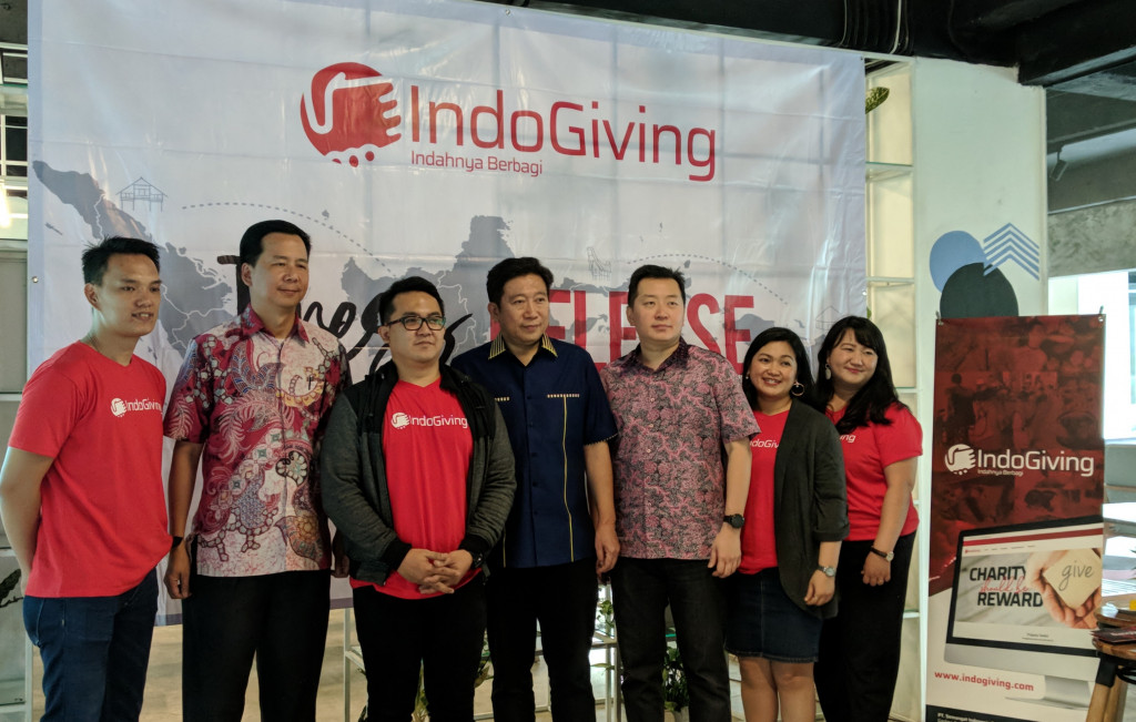 Platform crowdfunding IndoGiving menawarkan layanan crowdfunding berbasis hadiah untuk para pendonor yang telah turut berpartisipasi dalam setiap proyek