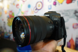 canon-luncurkan-kamera-mirrorless-full-frame-eos-r-dan-lensa-rf