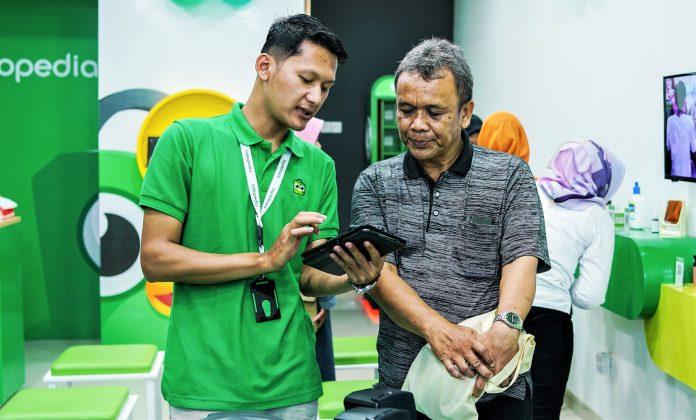 Tokopedia meluncurkan "Tokopedia Center" sebagai pusat aktivitas komunitas untuk belajar, belanja O2O, membayar tiket, dan mencari inspirasi