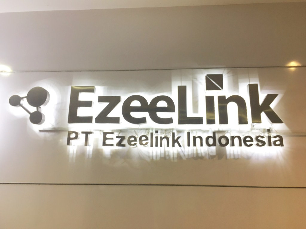 Platform loyalitas Ezeelink meluncurkan uang elektronik Ezeepay akhir tahun ini, sementara hanya untuk pembayaran PPOB, tagihan, dan top up pulsa