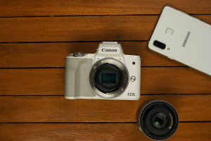 Review-Canon-EOS-M50