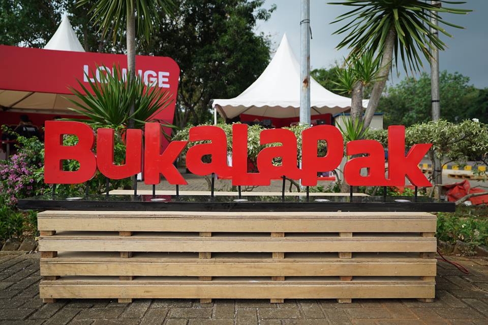 Bukalapak introduces BukaMotor, an online motorcyle commerce, partnering with Mobilkamu for vehicle stock information