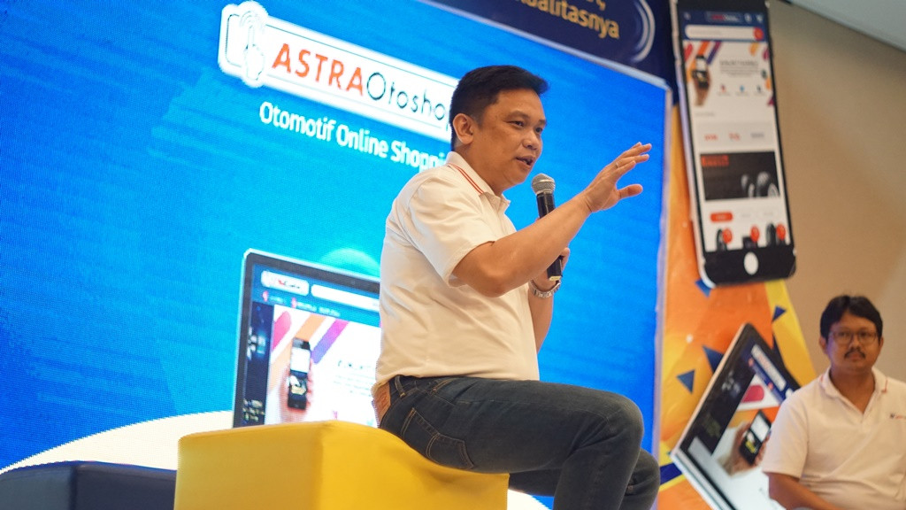 ASTRAOtoshop adalah layanan online yang melayani pembelian dan pemasangan produk-produk suku cadang otomotif, baik roda empat maupun roda dua