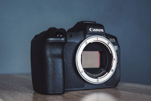 Review-Canon-EOS-R