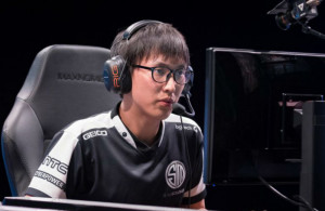 Yiliang Peng alias Doublelift