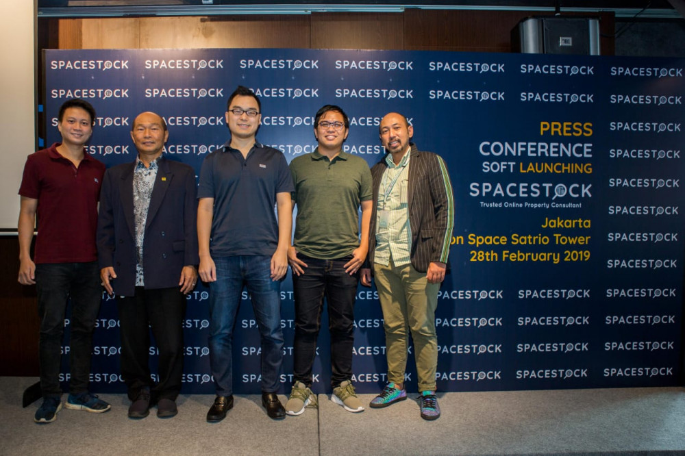 Layanan Properti SpaceStock