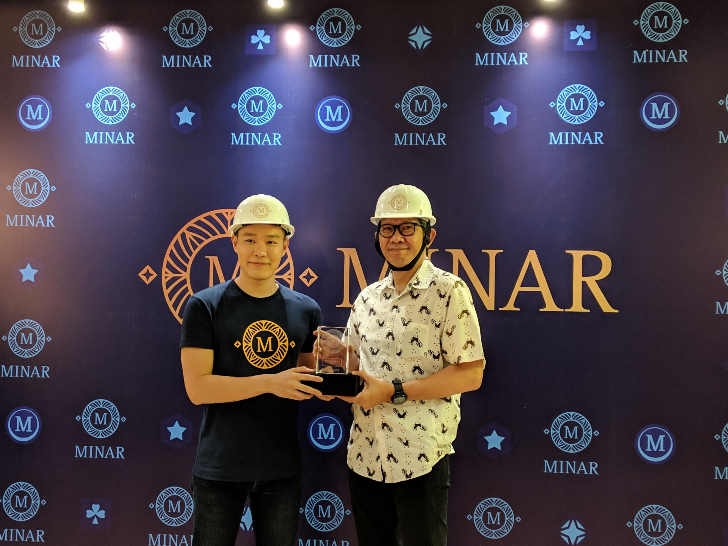 Anggota WIR Group, AR&Co, merilis permainan berbasis AR dan Geolocation bernama Minar (Mining with AR) yang diperuntukkan sebagai kanal pemasaran brand