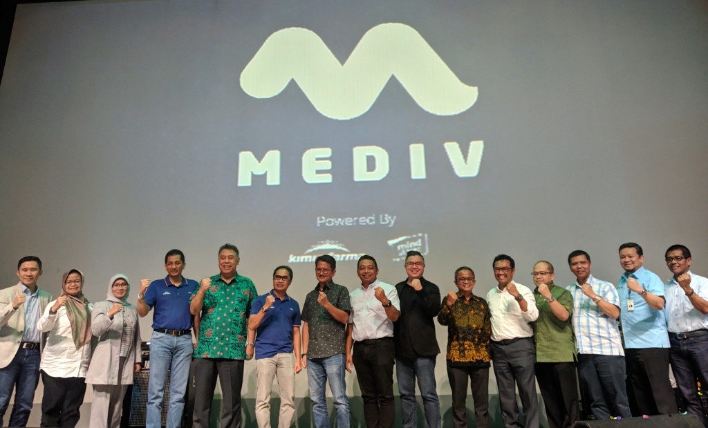 Kimia Farma merilis dua produk digital, yakni Mediv Screen yang menyasar konsumen untuk berbelanja alat kesehatan dan aplikasi Mediv untuk layanan reseller