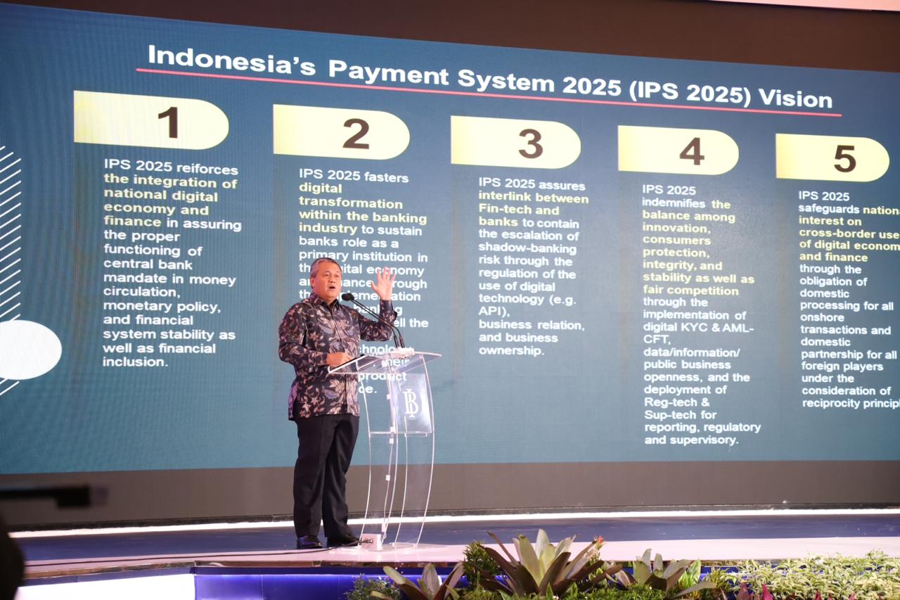 Bank Indonesia meresmikan QR Code Indonesia Standard (QRIS) sebagai langkah awal transformasi digital di Sistem Pembayaran Indonesia (SPI)