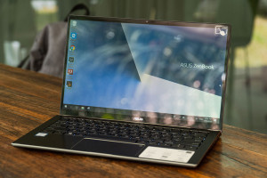 Review-ASUS-ZenBook-Flip