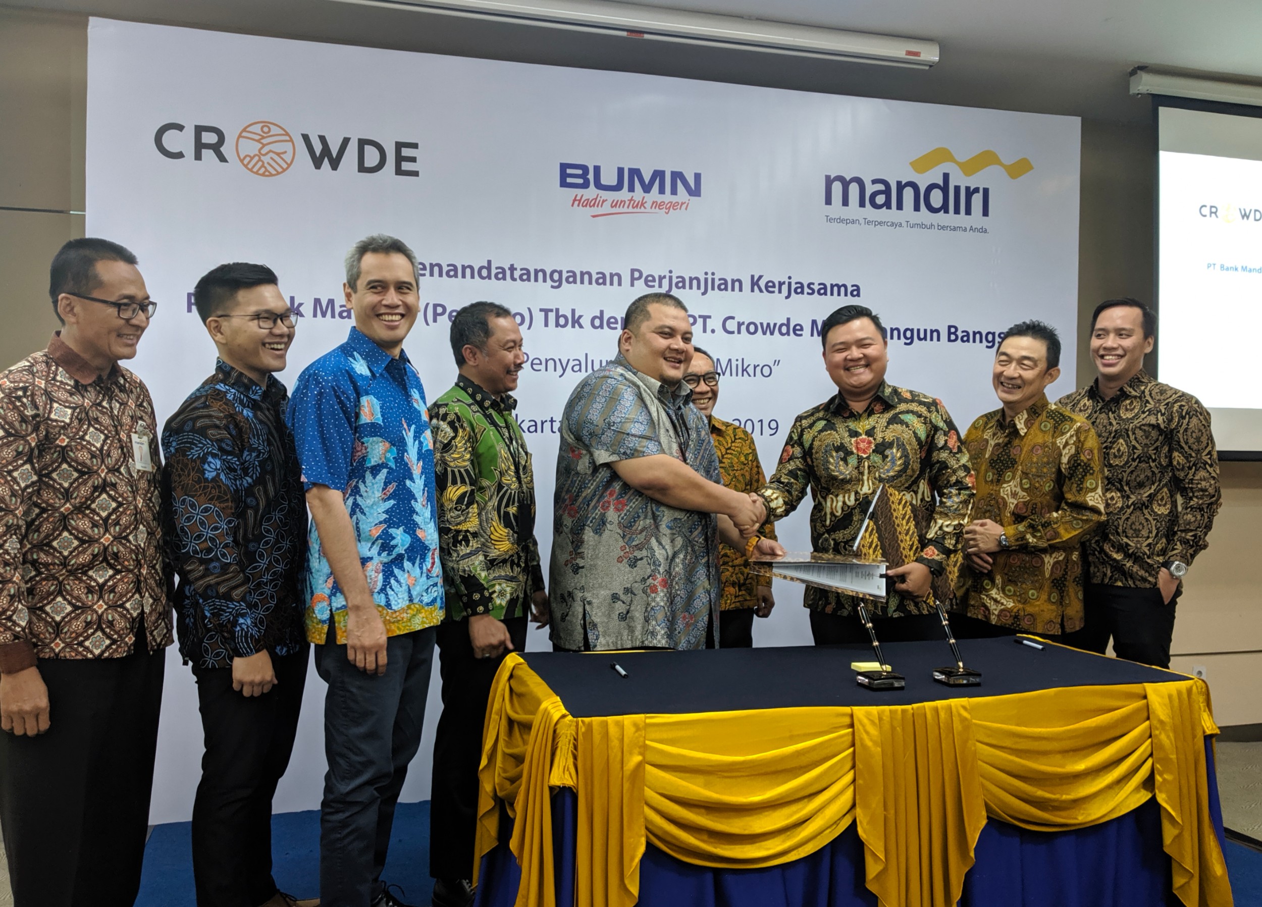 Mandiri Capital Indonesia memimpin pendanaan pra Seri A untuk startup p2p lending khusus agrikultur Crowde sebesar $1 juta (sekitar 14 miliar Rupiah)