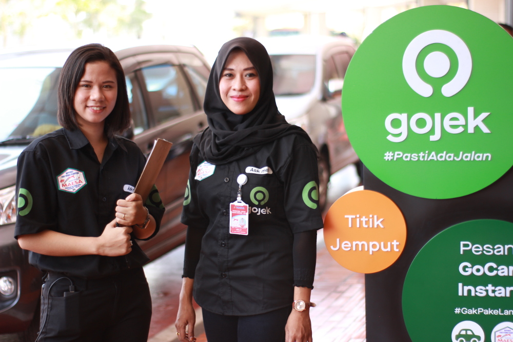 Selain GoCar Instan yang mulai dihadirkan di Bandara Internasional Soekarno-Hatta, GoRide Instan juga mulai tersedia dekat stasiun Depok Baru dan Sudirman