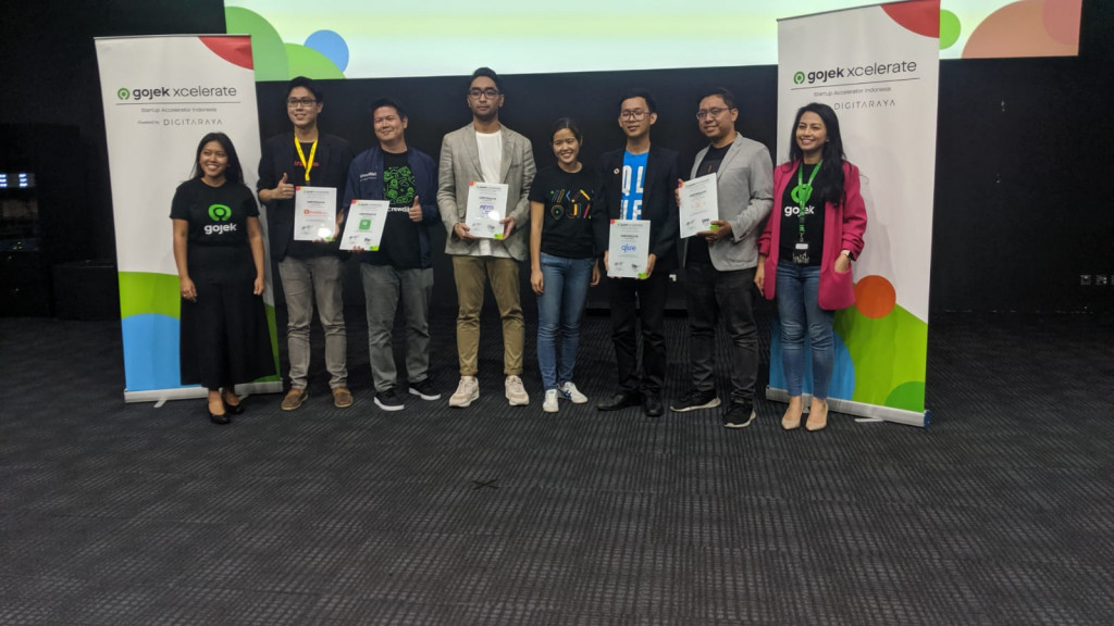 Gojek Xcelerate memilih lima startup dalam program akselerasi gelombang pertama mereka, yaitu Qlue, Travelio, Peto, Izy.ai, dan Crewdible