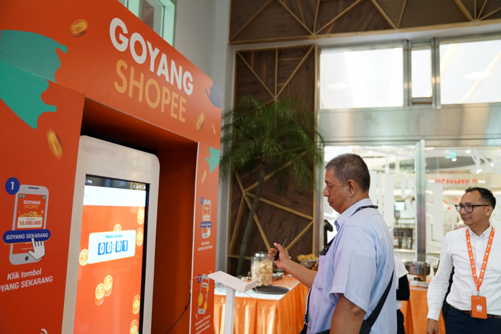 Shopee memperkenalkan fitur pembayaran kartu kredit digital teranyar dinamai Shopee PayLater, bekerja sama dengan PT Lentera Dana Nusantara (LDN).