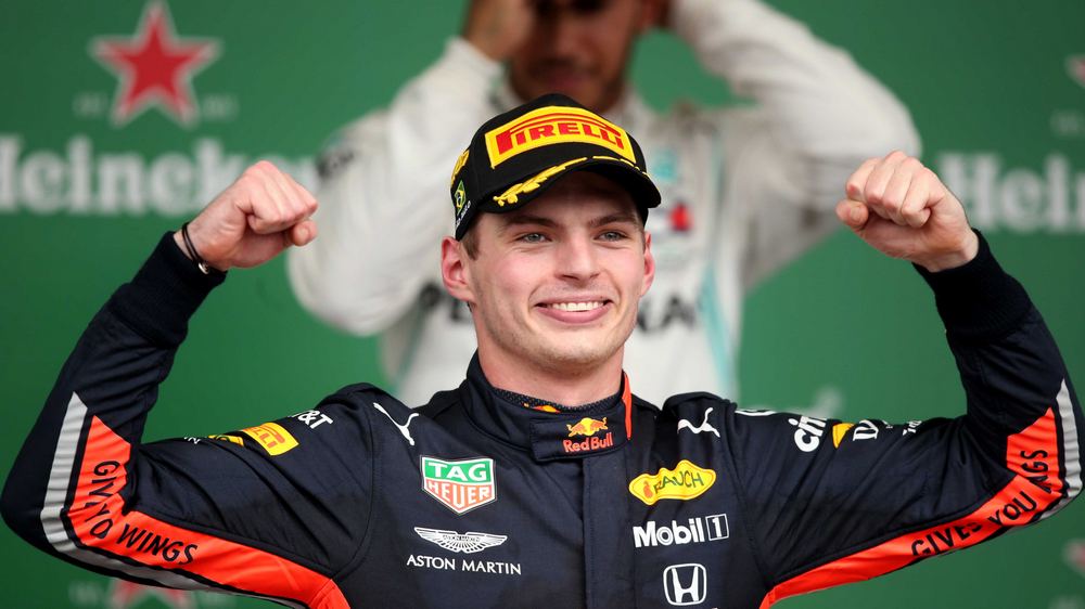 Pembalap Formula 1, Max Verstappen, mengikuti kompetisi balap sim racing sebagai dampak penundaan Australian GP