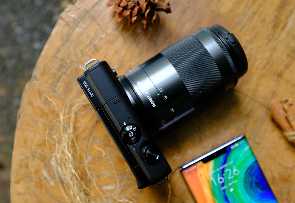 Review Canon EOS M200