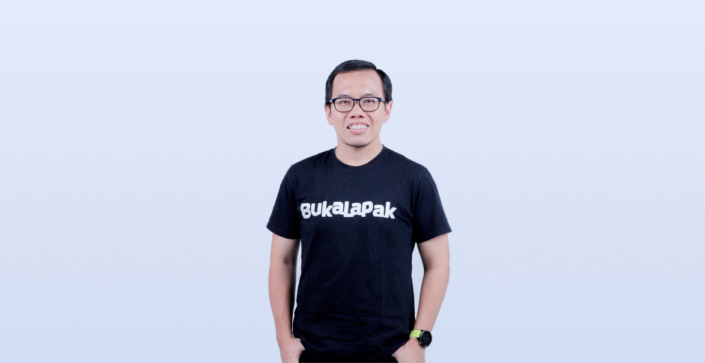Bukalapak's President talks on his experience building a venture from scratch and all the other aspects to make it a successful business