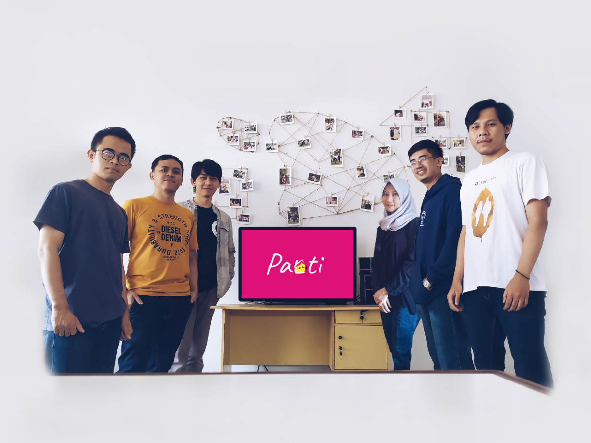 Suitmedia, konsultan teknologi dan pemasaran digital, merilis aplikasi crowdsourcing Panti.id untuk permudah donasi ke panti asuhan terdekat lokasi pengguna