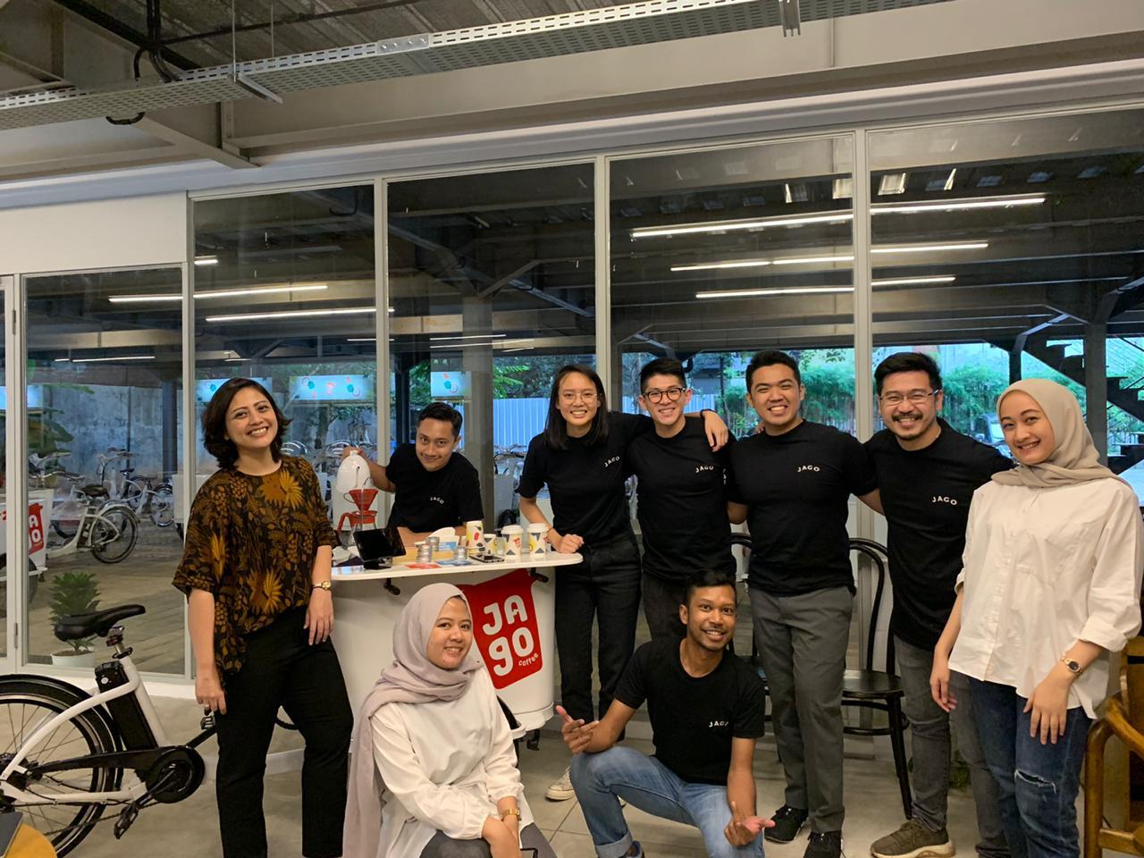 Startup mobile coffee chain Jago Coffee menawarkan konsep kopi grab-and-go dengan pengantaran sepeda elektrik, memiliki 14 mitra yang beroperasi di Jakarta