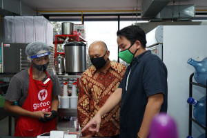 Layanan Cloud Kitchen Gojek Dapur Bersama GoFood