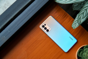 OPPO-Reno5