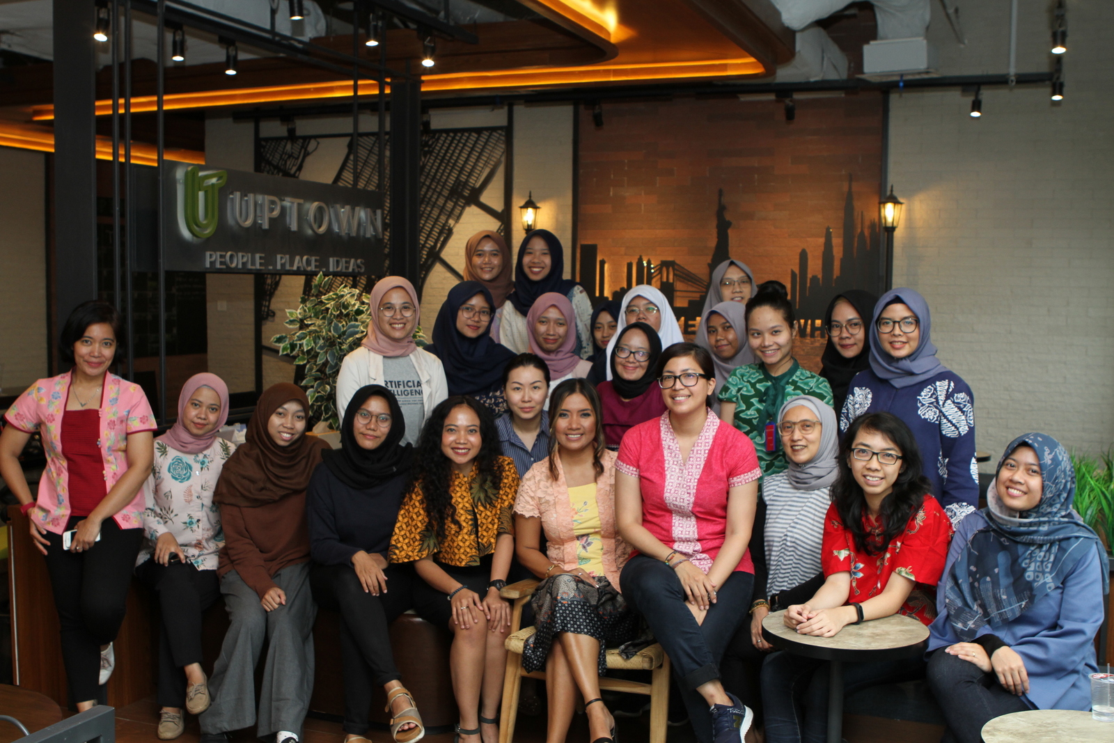 Girls in Tech Indonesia Dukung Keterlibatan Perempuan Dalam Industri Digital Lewat Program “Hacktiv8 for Girls in Tech Scholarship”