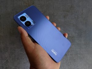 Bagian belakang realme Narzo 50 5G