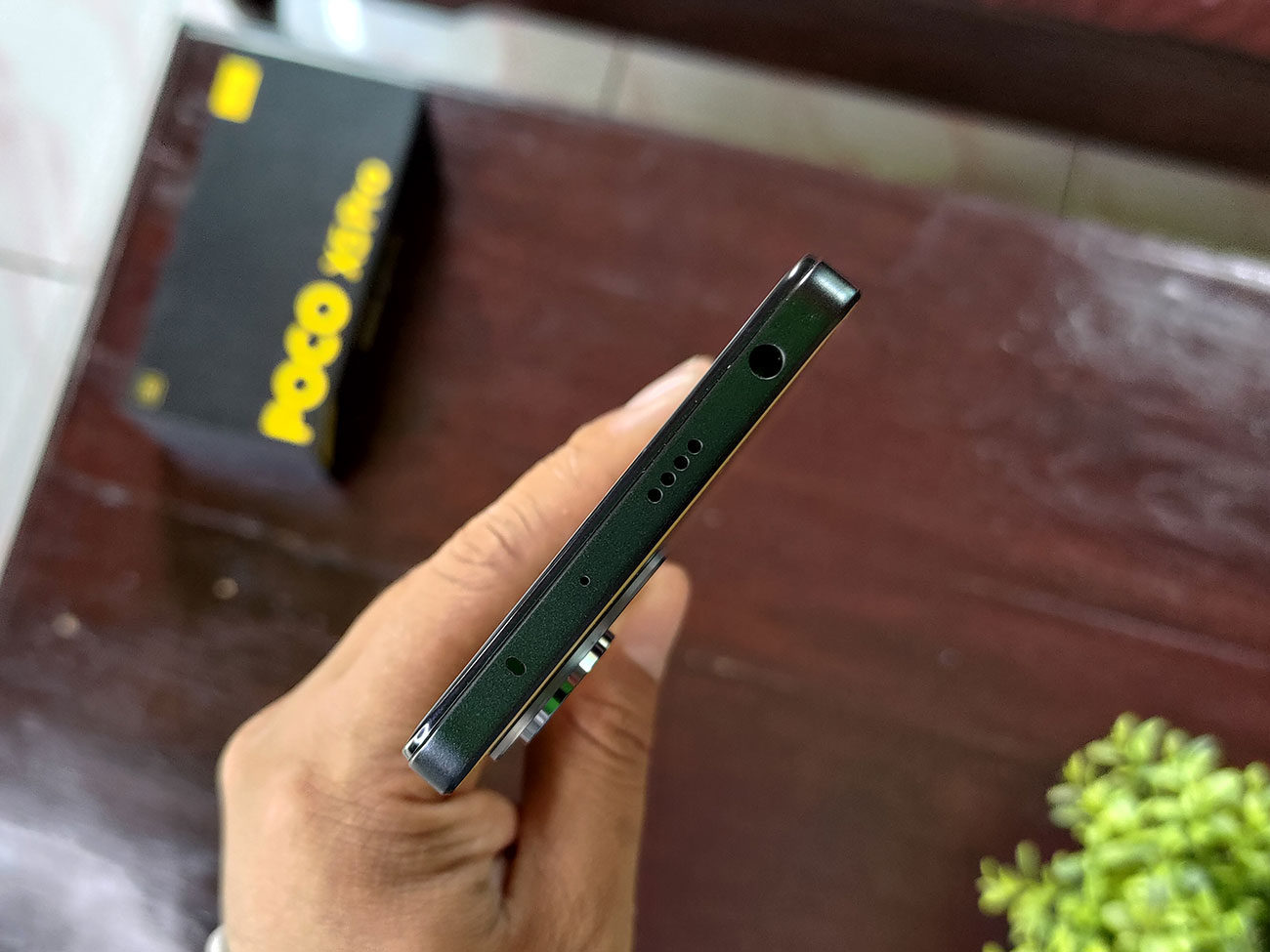 Review-Desain-Poco-X5-Pro-5G-2