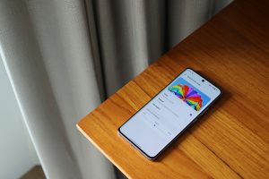 Review-OPPO-Reno10-Pro-5G-Layar-1