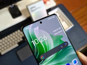 Review-OPPO-Reno11-Pro-5G-Layar-3