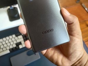 Review-OPPO-Reno11-Pro-5G-Desain-Belakang-2