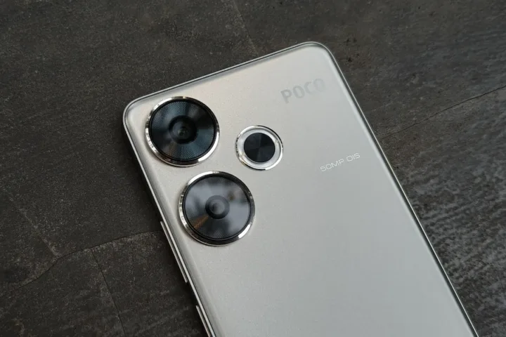 Review POCO F6