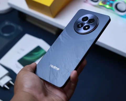 Review-Realme-13-5G-Tonjolkan-Performa-Gaming,-Kamera-Perlu-Perhatian