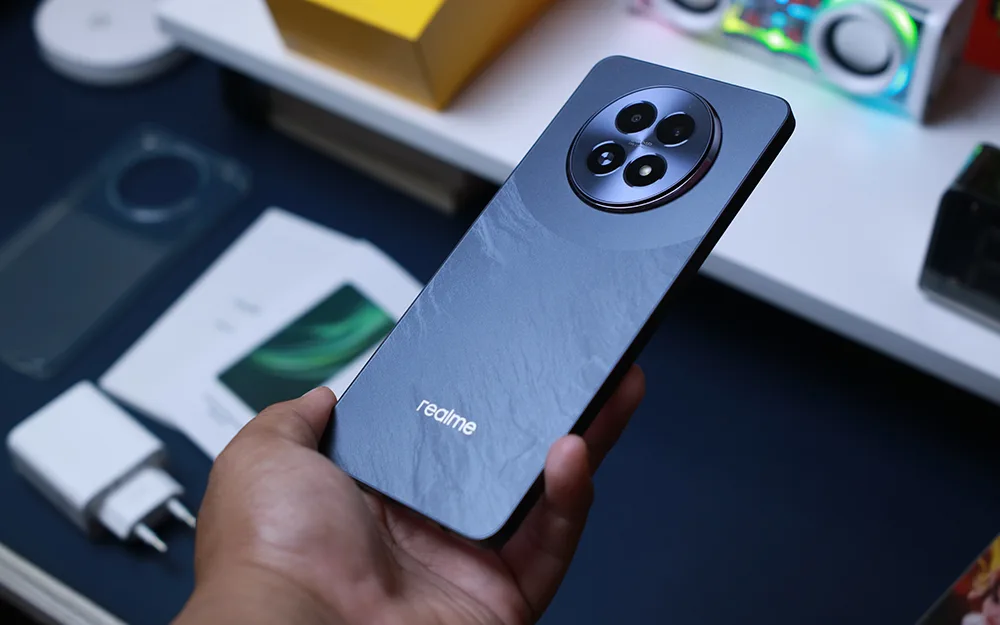 Review-Realme-13-5G-Tonjolkan-Performa-Gaming,-Kamera-Perlu-Perhatian