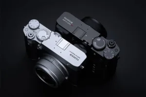Fujifilm-GFX100RF-2