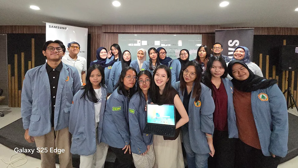 Bukan-Soal-Waktu-Tetapi-Sistem,-Ini-Rahasia-Produktivitas-Charlize-Wendy-dan-Galaxy-Tab-S10-FE-Series-untuk-Gen-Z