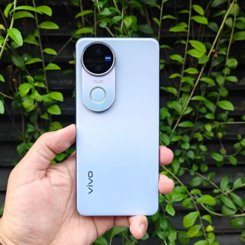 Kamera vivo V50