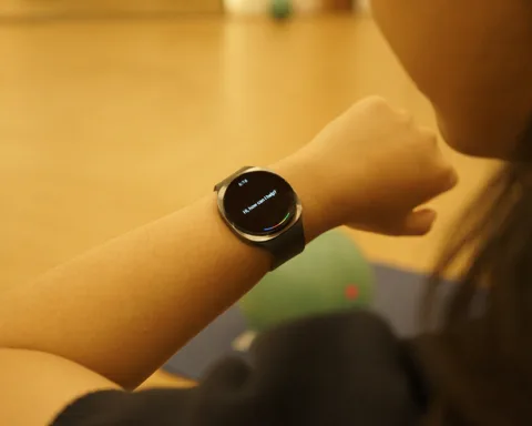 Begini Cara Bikin Prompt Gemini yang Simpel dan Efektif di Galaxy Watch8 Series Saat Traveling
