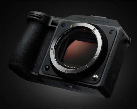 Hasselblad-Umumkan-X2D-II-100C,-Kamera-Medium-Format-100MP-dengan-AF-C