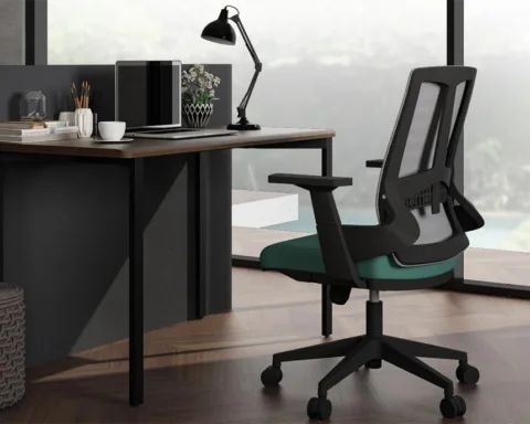 Tips-Bangun-Setup-Kerja-dan-Studio-Ngonten-yang-Bertumbuh-1
