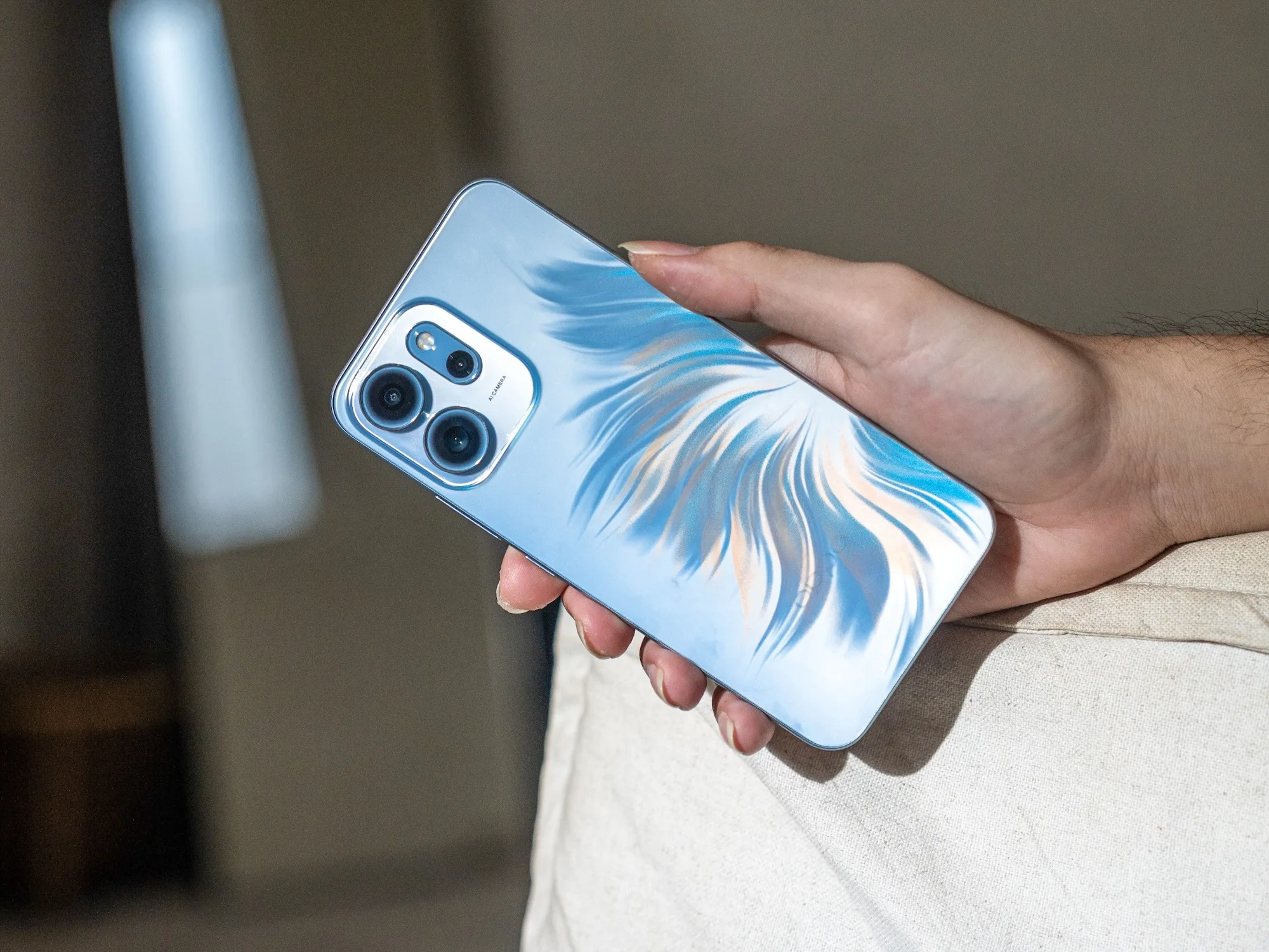 Seri OPPO Reno14: Kamera 50MP dan Baterai 6200mAh yang Ideal untuk Kaum Muda