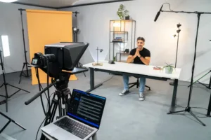 Elgato-Luncurkan-Prompter-XL,-Teleprompter-Lebih-Besar-dengan-Layar-15,6-Inci